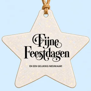 Feestelijke kerstkaart als hanger aan een fles wijn met persoonlijke kerstgroet