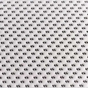 Detail van winddoorlatend meshdoek met open gaasstructuur