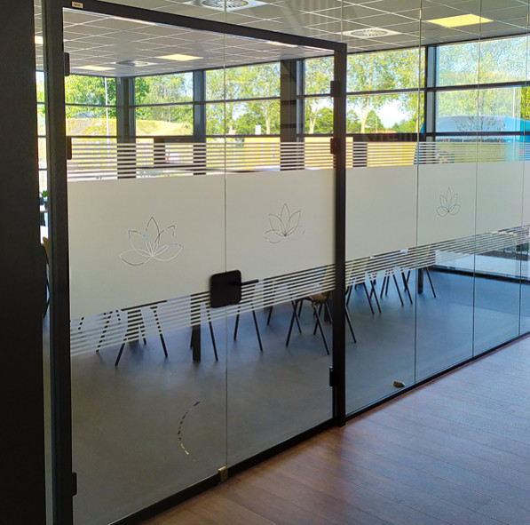 Etched-glass-3.jpg