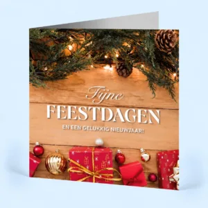 Vierkant gevouwen kerstkaart met eigen persoonlijke kerstwens aan de binnenzijde