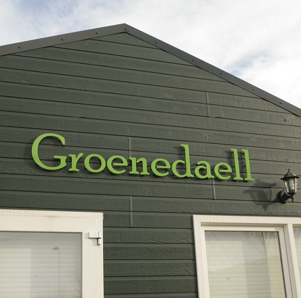 Sign-freesletters-groendaell.jpg